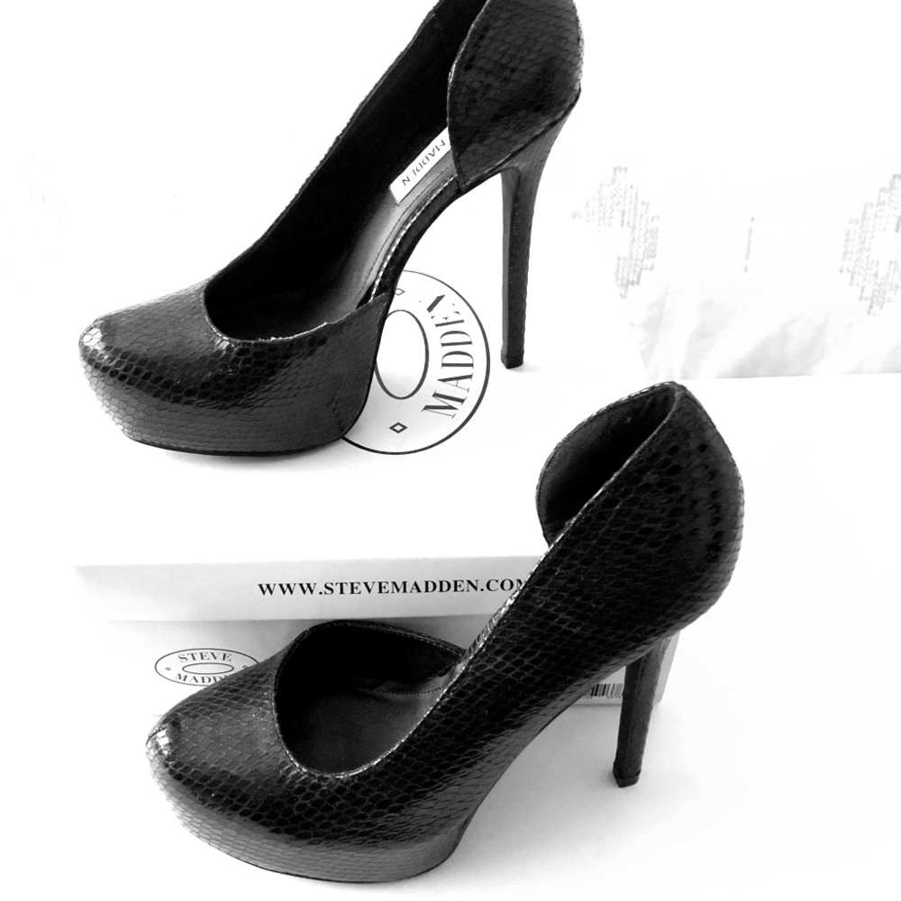 Steve Madden black covered platform high heel shoe